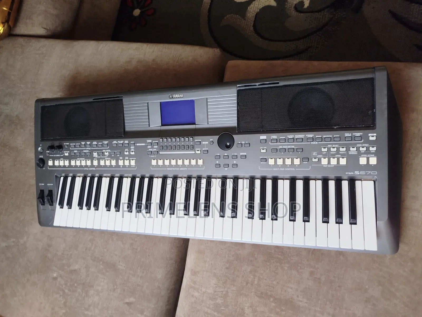 Yamaha PSR 670