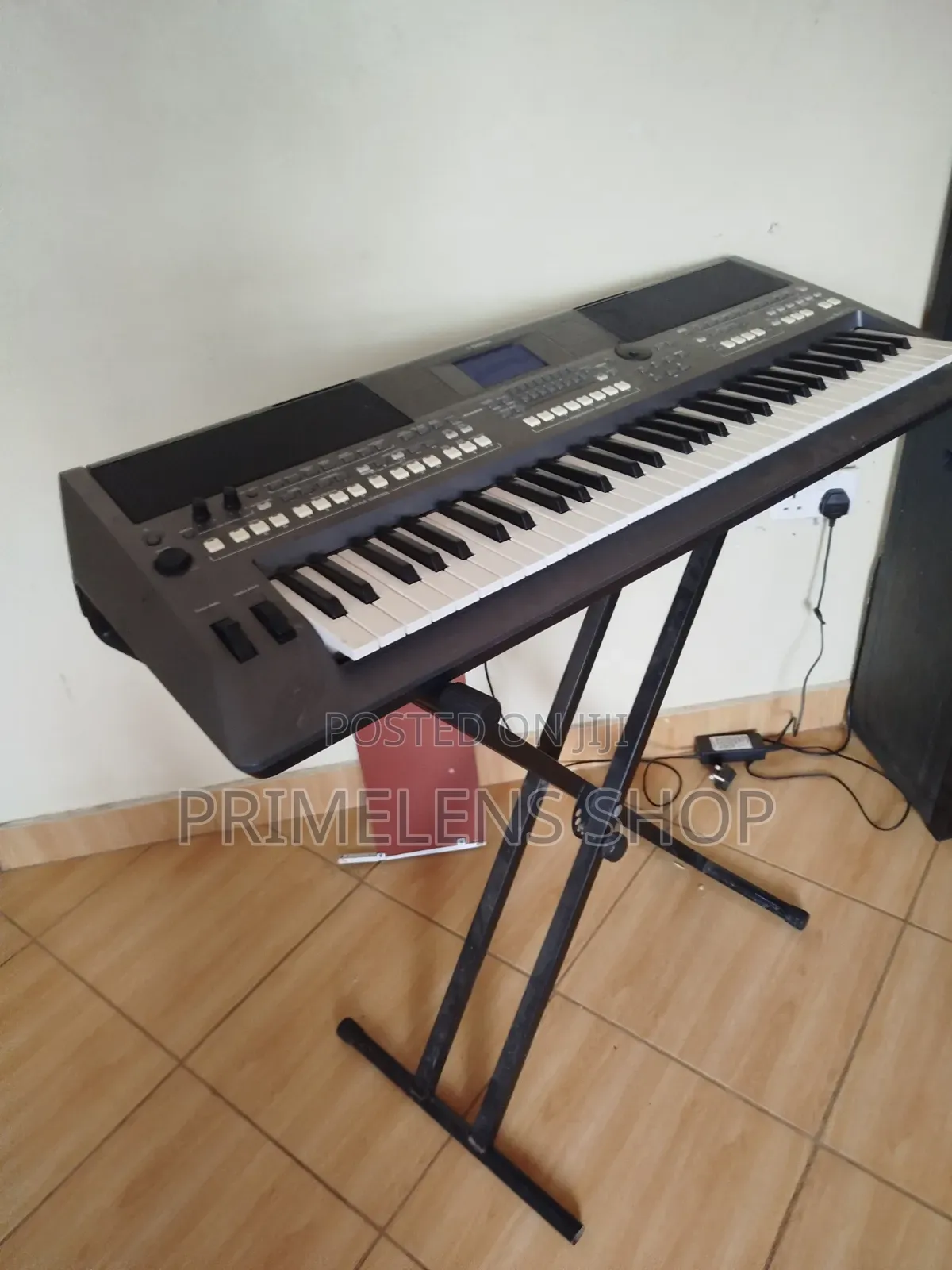 Yamaha PSR 670