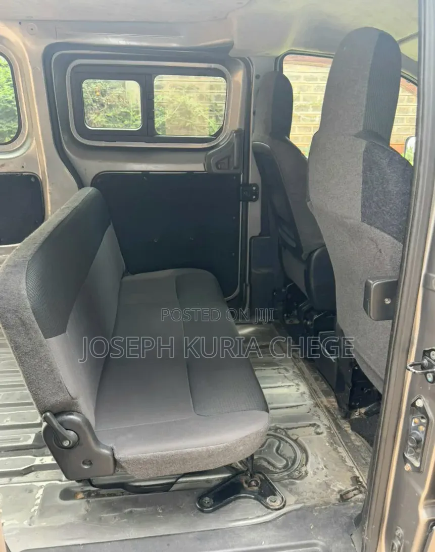 Nissan NV200 2012 Grey