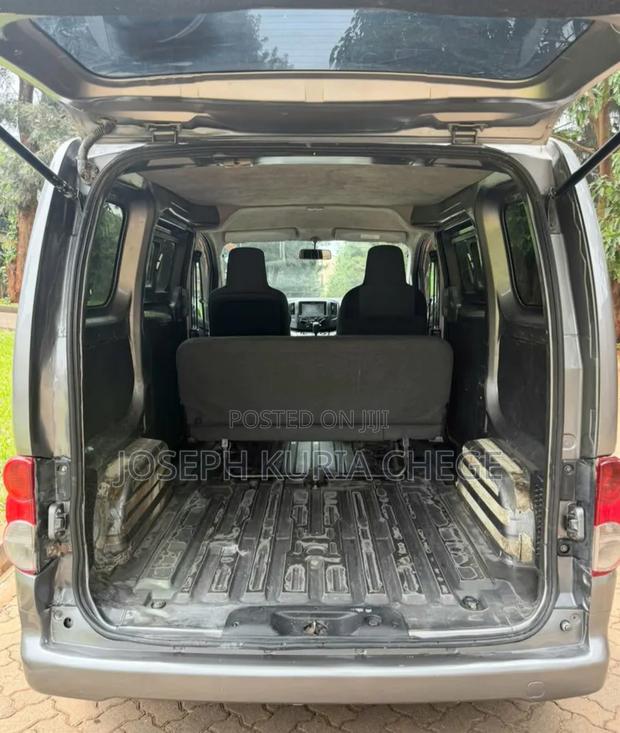 Nissan NV200 2012 Grey - thumbnail 7