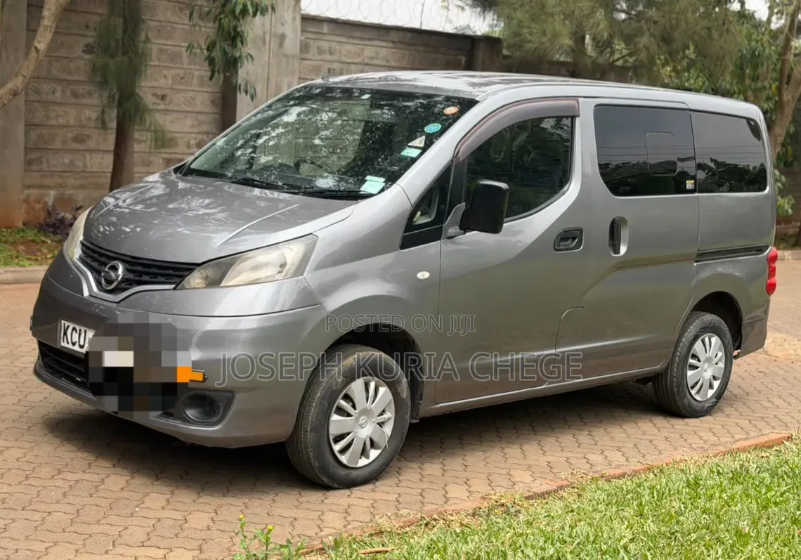 Nissan NV200 2012 Grey