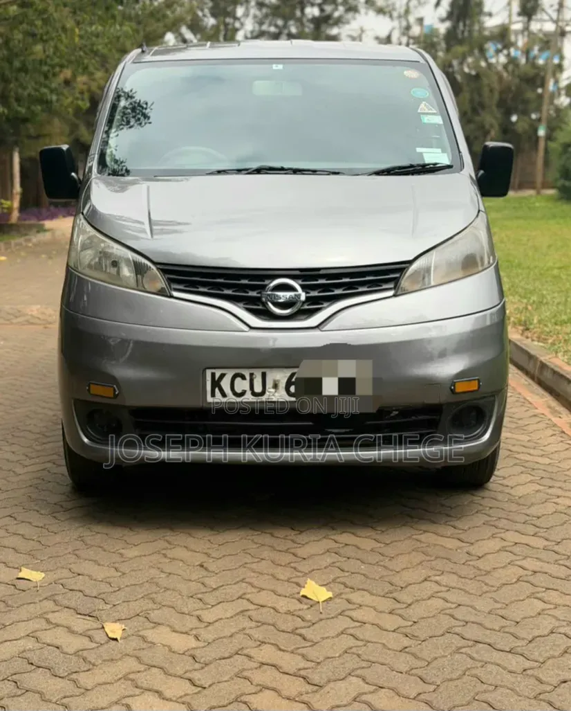 Nissan NV200 2012 Grey