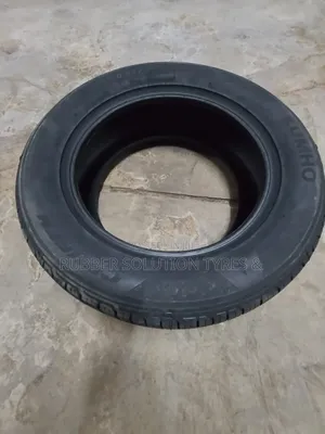 225 /60 R17 Kumho Tyres 99v Crugen Hp71