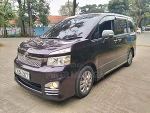 Toyota Voxy 2012 Purple