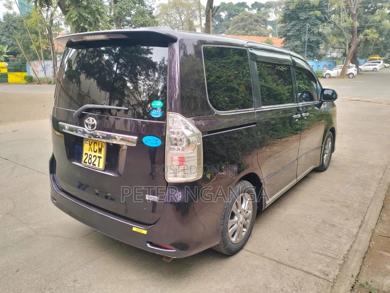 Toyota Voxy 2012 Purple
