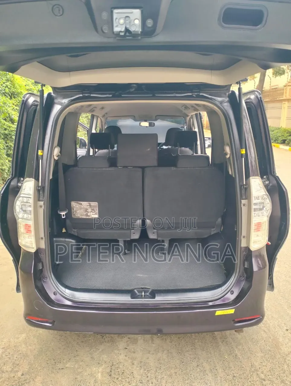 Toyota Voxy 2012 Purple