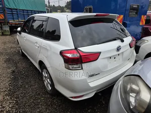 Toyota Corolla Fielder 2016 White