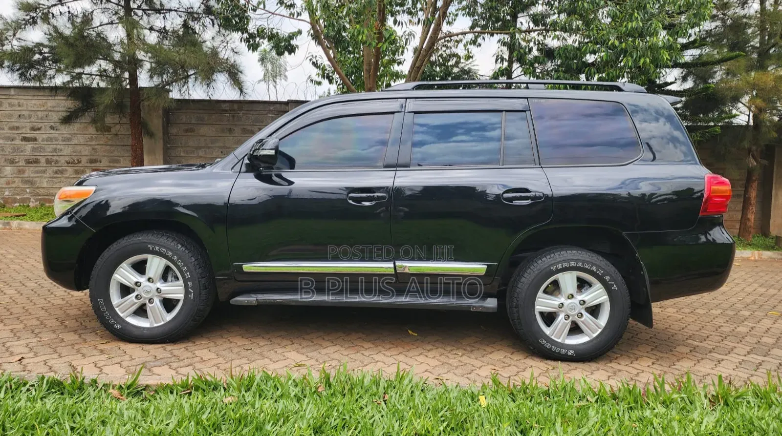 Toyota Land Cruiser 2013 Black