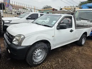 Isuzu D-MAX 2007 White