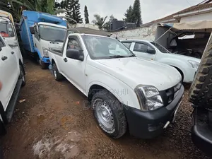 Isuzu D-MAX 2007 White