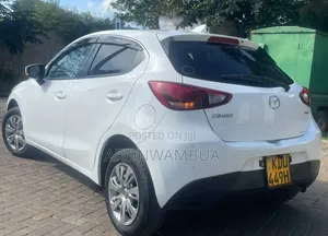 Mazda Demio 2019 White