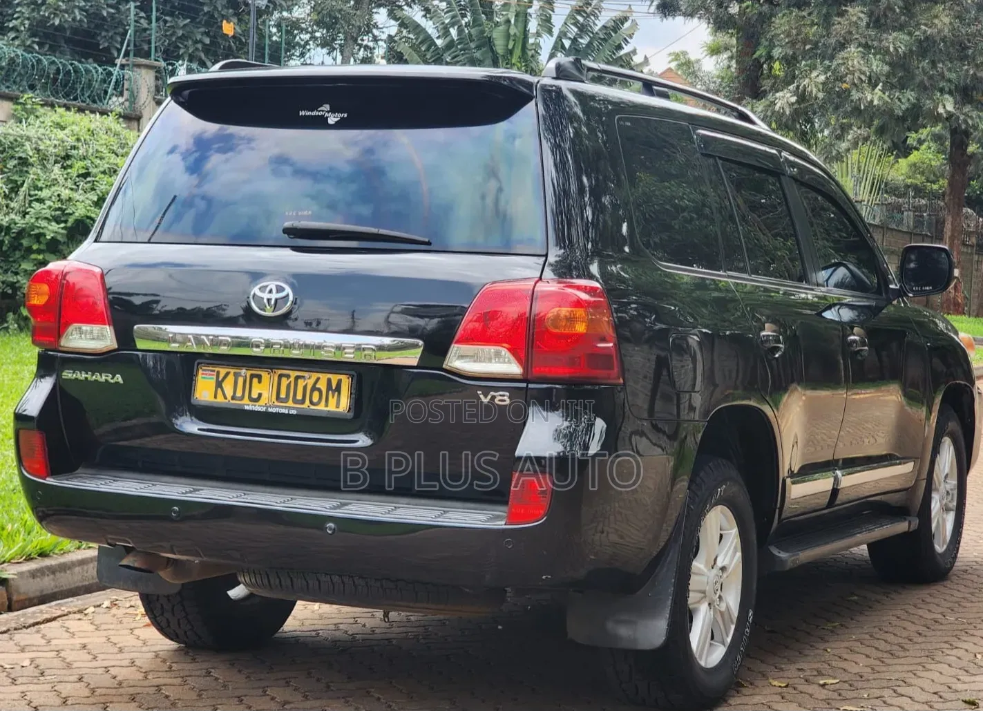 Toyota Land Cruiser 2013 Black