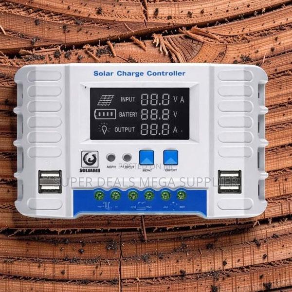 Quality Ensured 12v/24v 20a PWM Solar Charge Controller