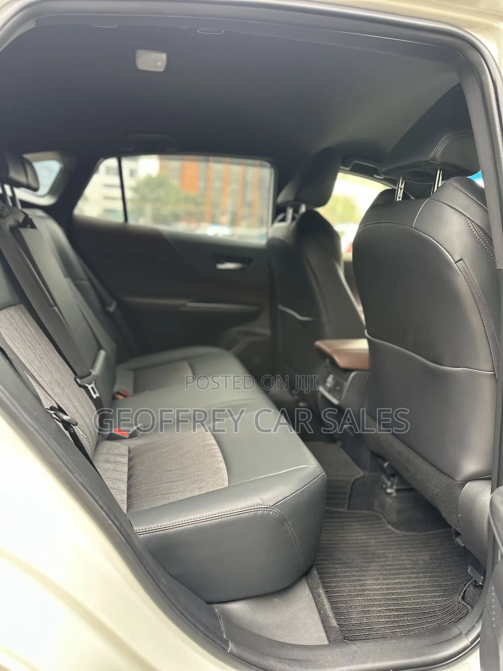 Toyota Harrier 2.0 2020 White