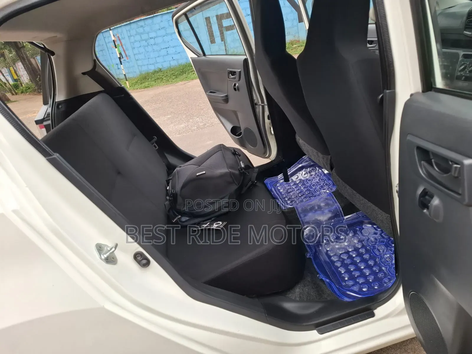 Daihatsu Mira 2017 White