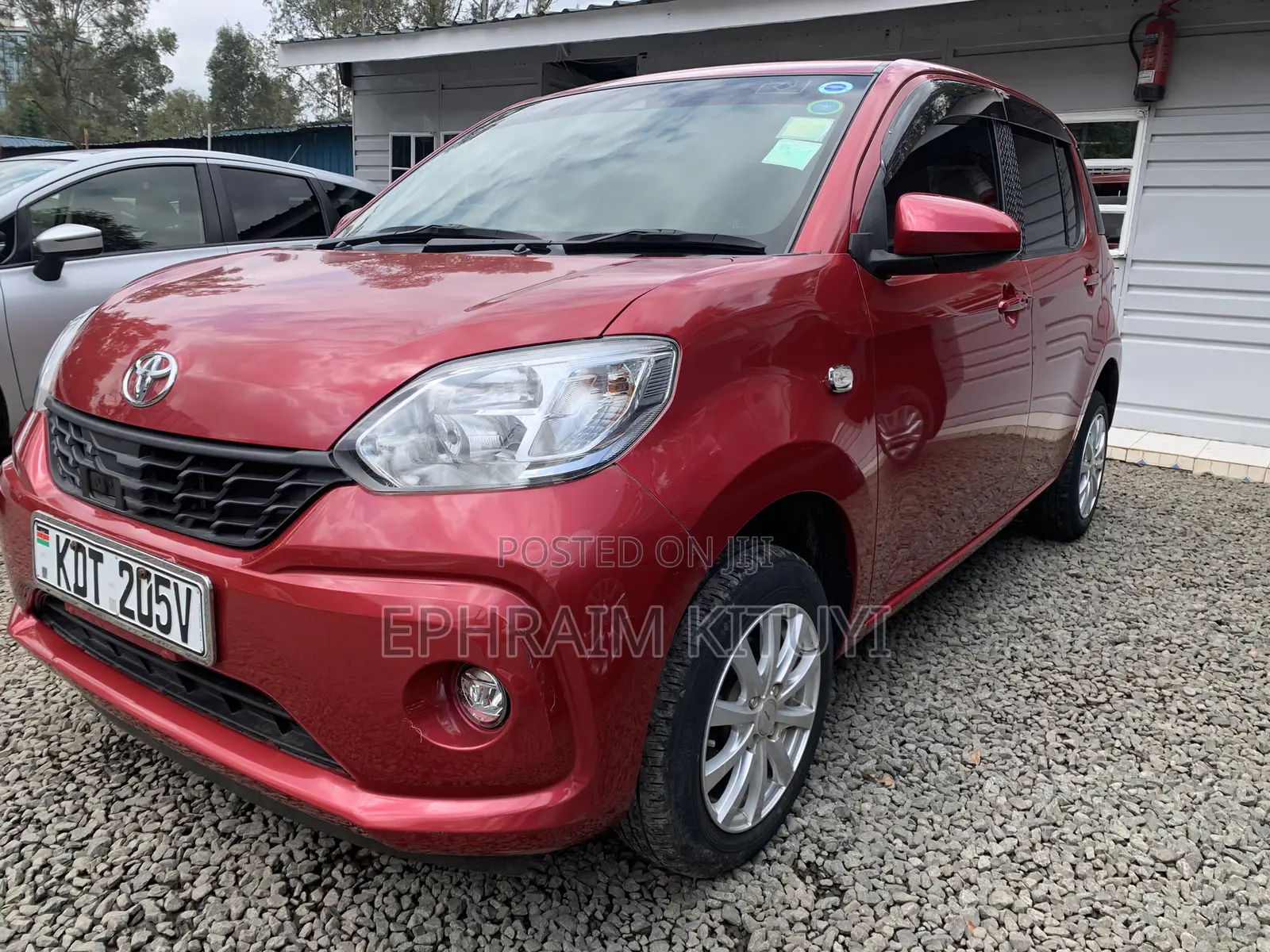 Toyota Passo 2017 Red