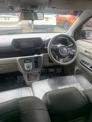 Toyota Passo 2017 Red
