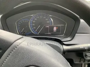 Toyota Corolla Fielder 2018 Silver
