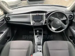 Toyota Corolla Fielder 2018 Silver