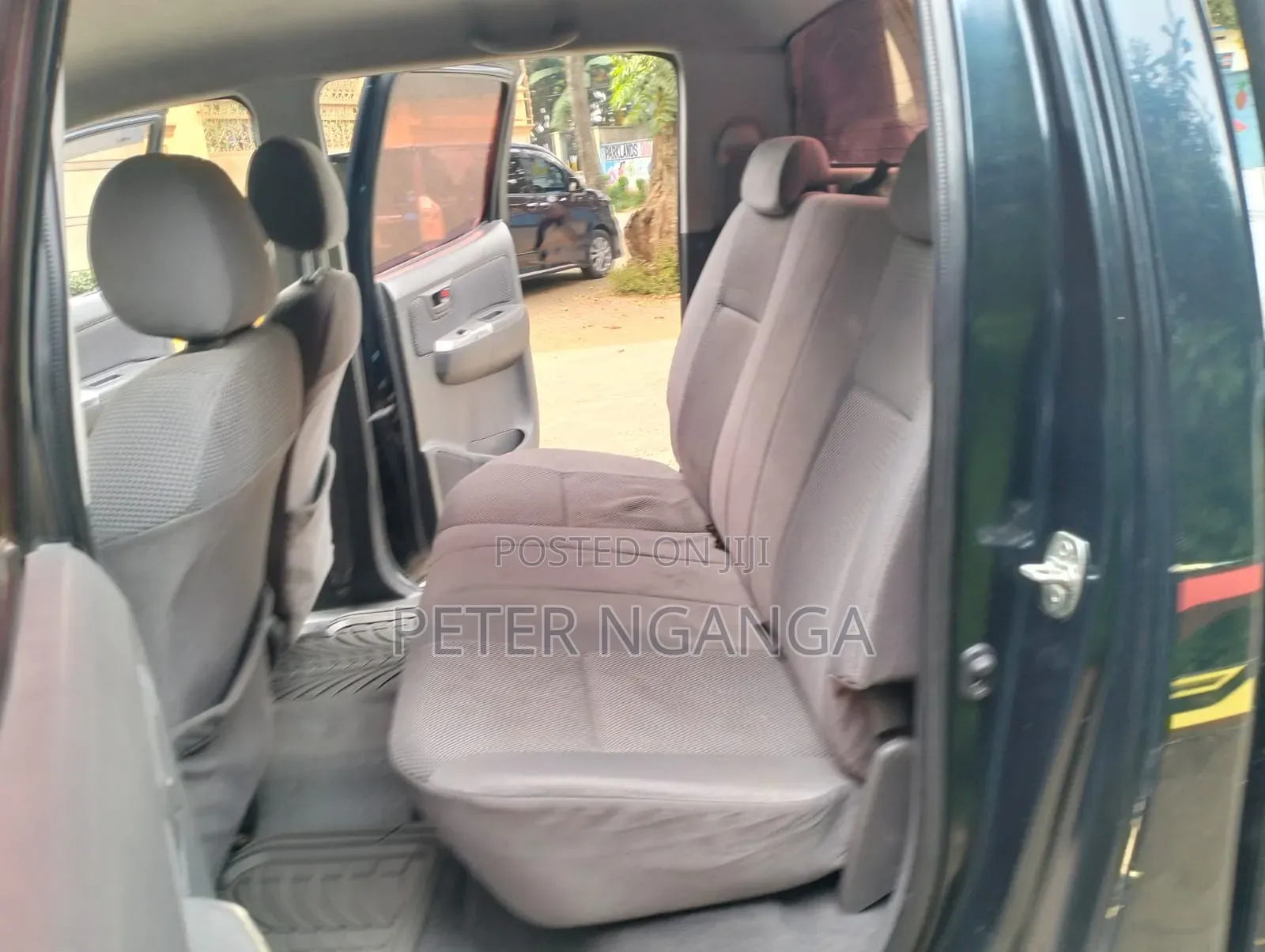 Toyota Hilux 2013 Blue