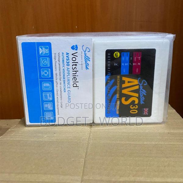 Sollatek Avs30 Automatic Voltage Switch – 30 Amp Surge Voltage Prot - thumbnail 2