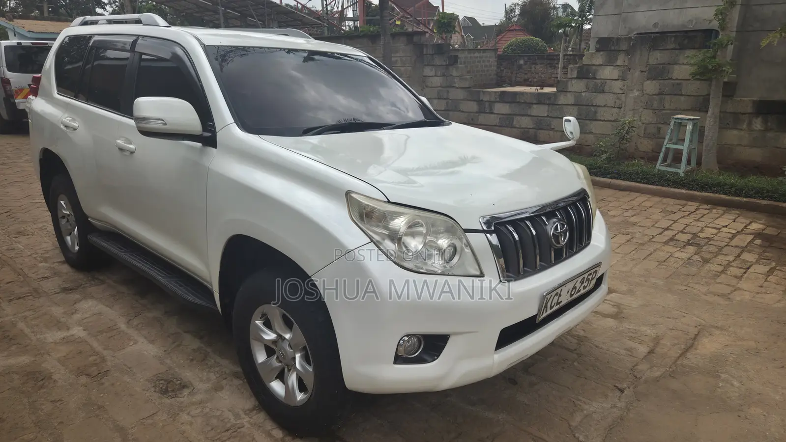 Toyota Land Cruiser Prado 2.7 i 2010 Pearl