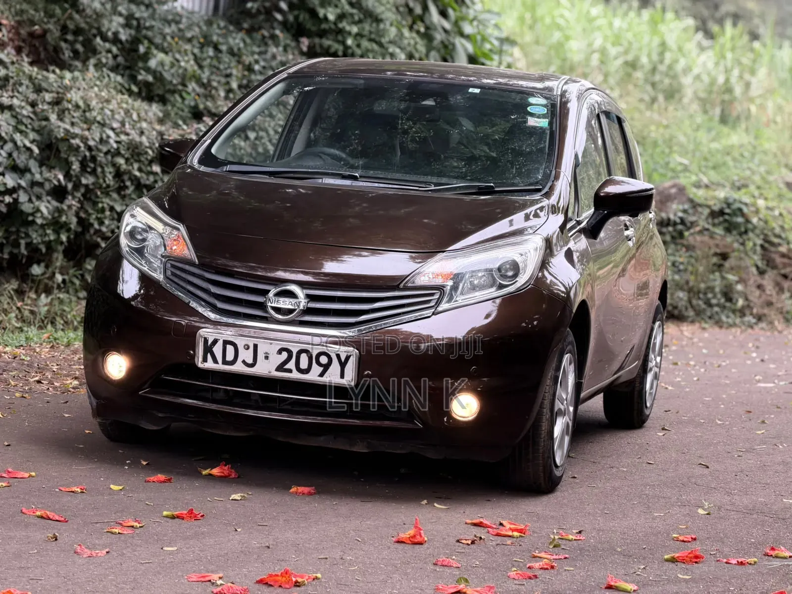 Nissan Note 2015 Maroon