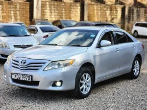 Toyota Camry 2011 Silver