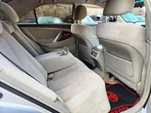Toyota Camry 2011 Silver