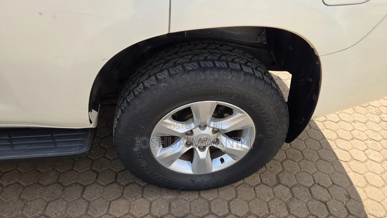 Toyota Land Cruiser Prado 2.7 i 2010 Pearl