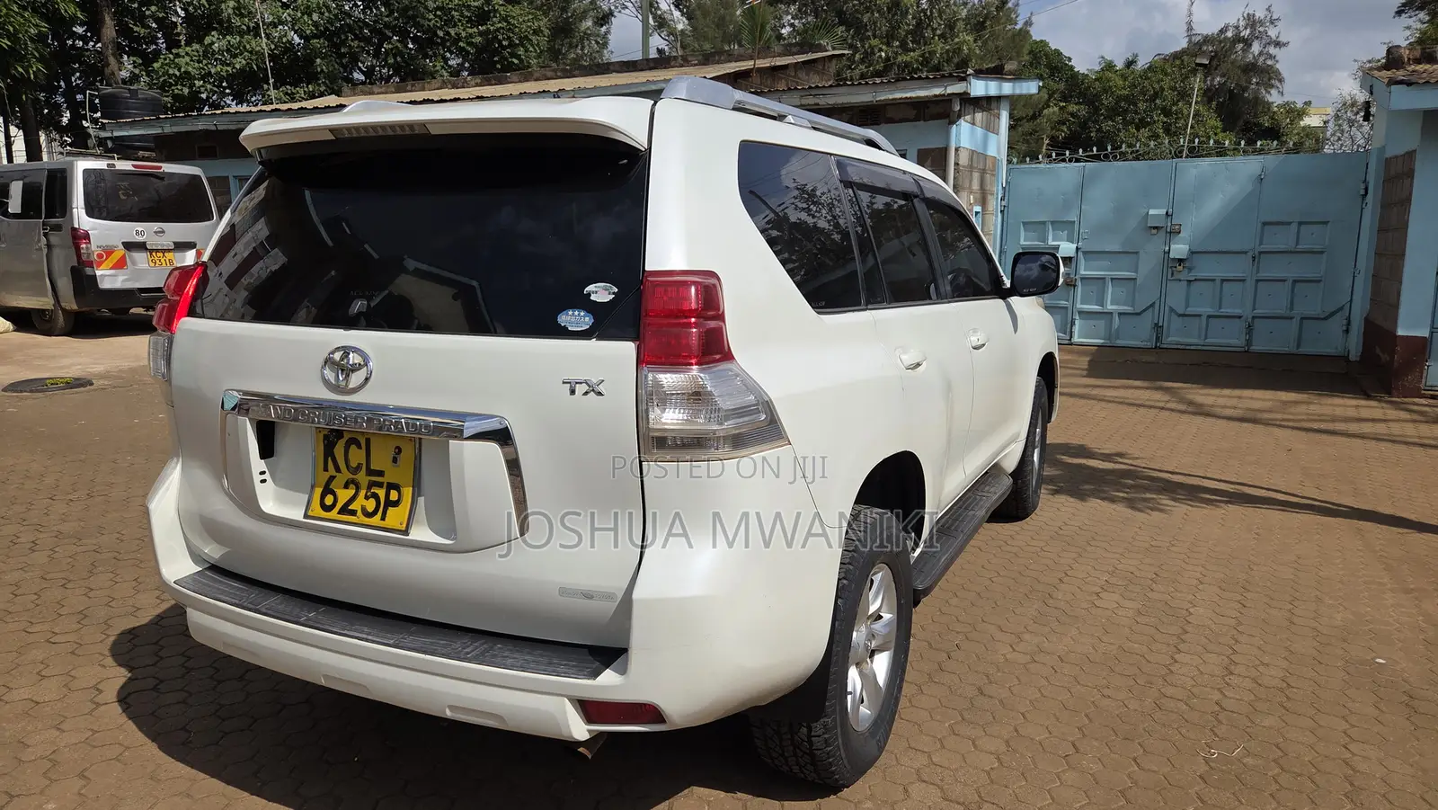 Toyota Land Cruiser Prado 2.7 i 2010 Pearl