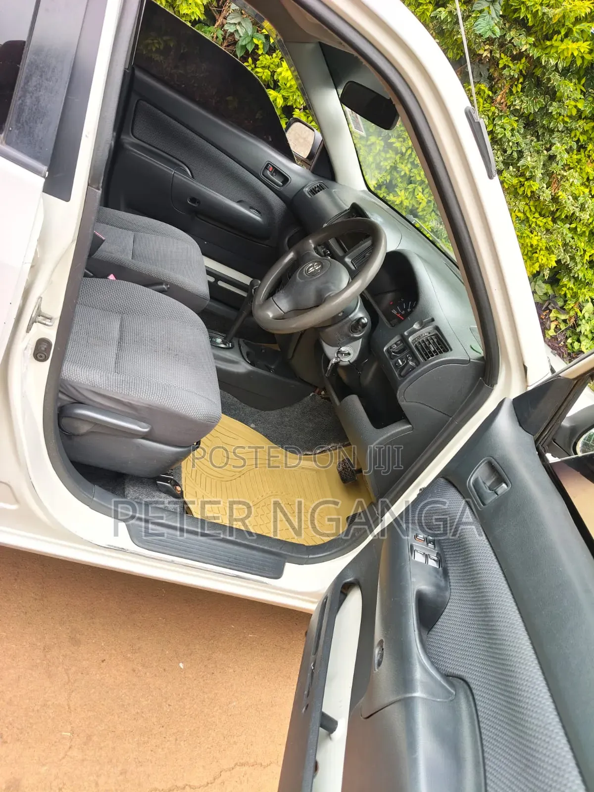 Toyota Succeed 2010 Off white