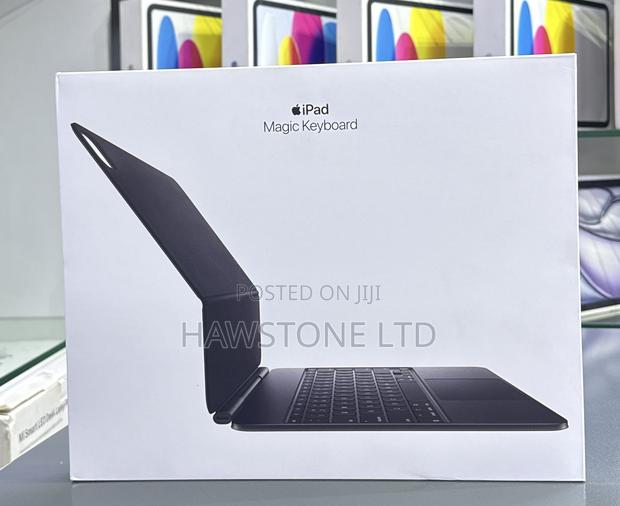 iPad Pro 13inch Magic Keyboard - thumbnail 2