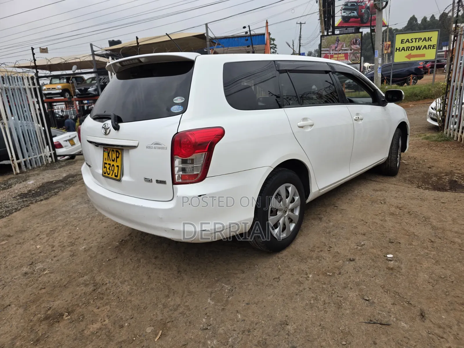 Toyota Corolla Fielder 2011 White