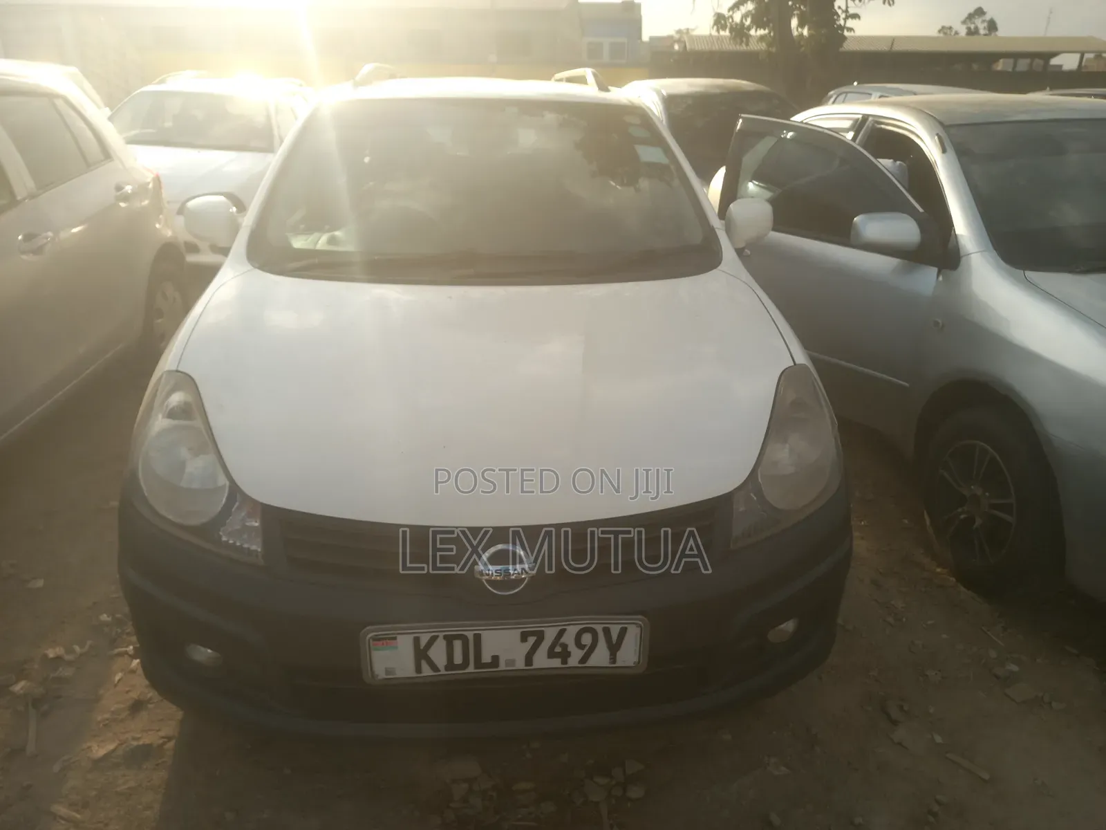 Nissan Advan 2015 White