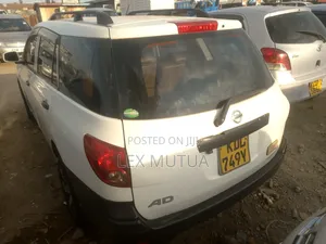 Nissan Advan 2015 White