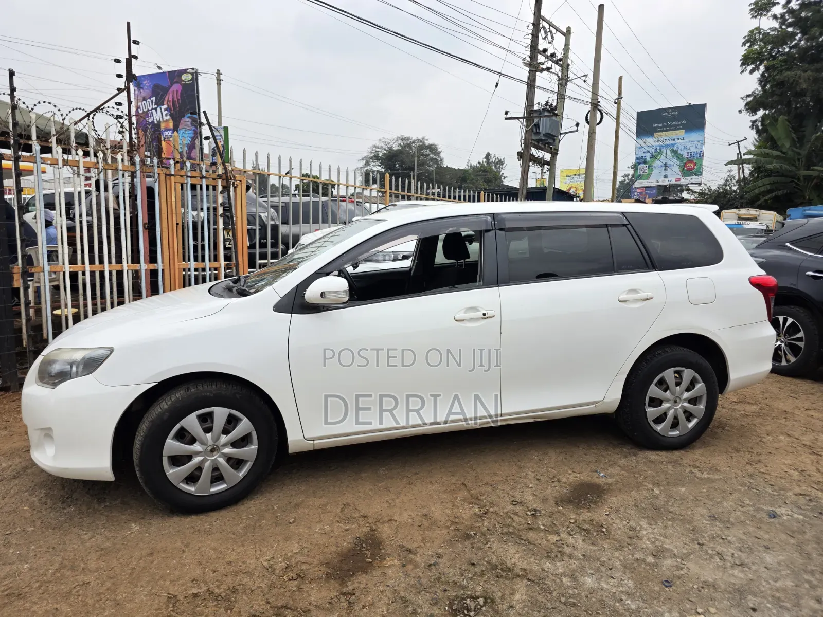 Toyota Corolla Fielder 2011 White
