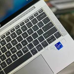 Laptop HP EliteBook 830 G8 8GB Intel Core i5 SSD 256GB
