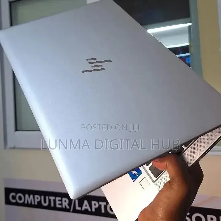 Laptop HP EliteBook 830 G8 8GB Intel Core i5 SSD 256GB