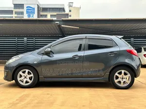 Mazda Demio 2009 Gray