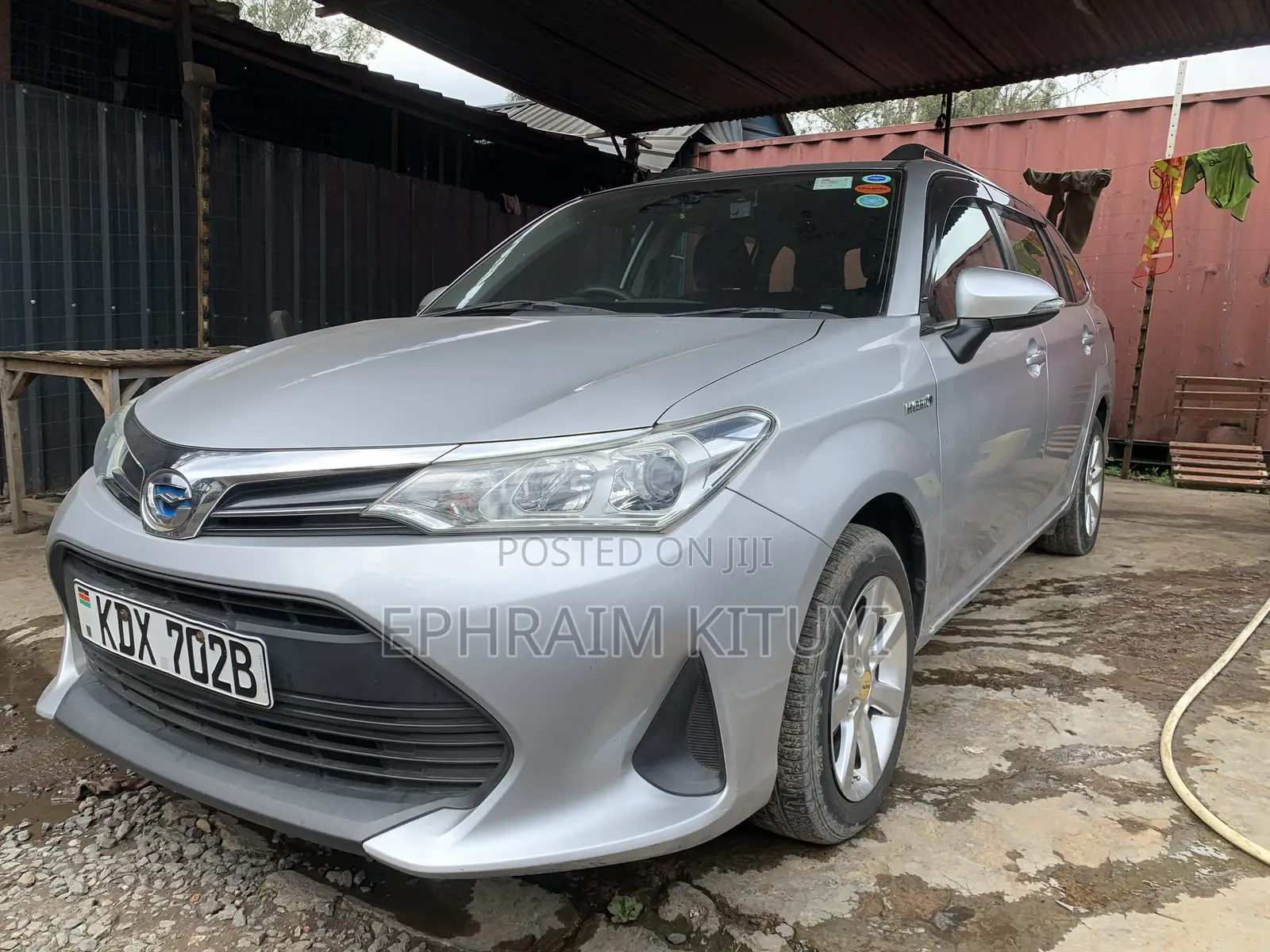 Toyota Corolla Fielder 2018 Silver