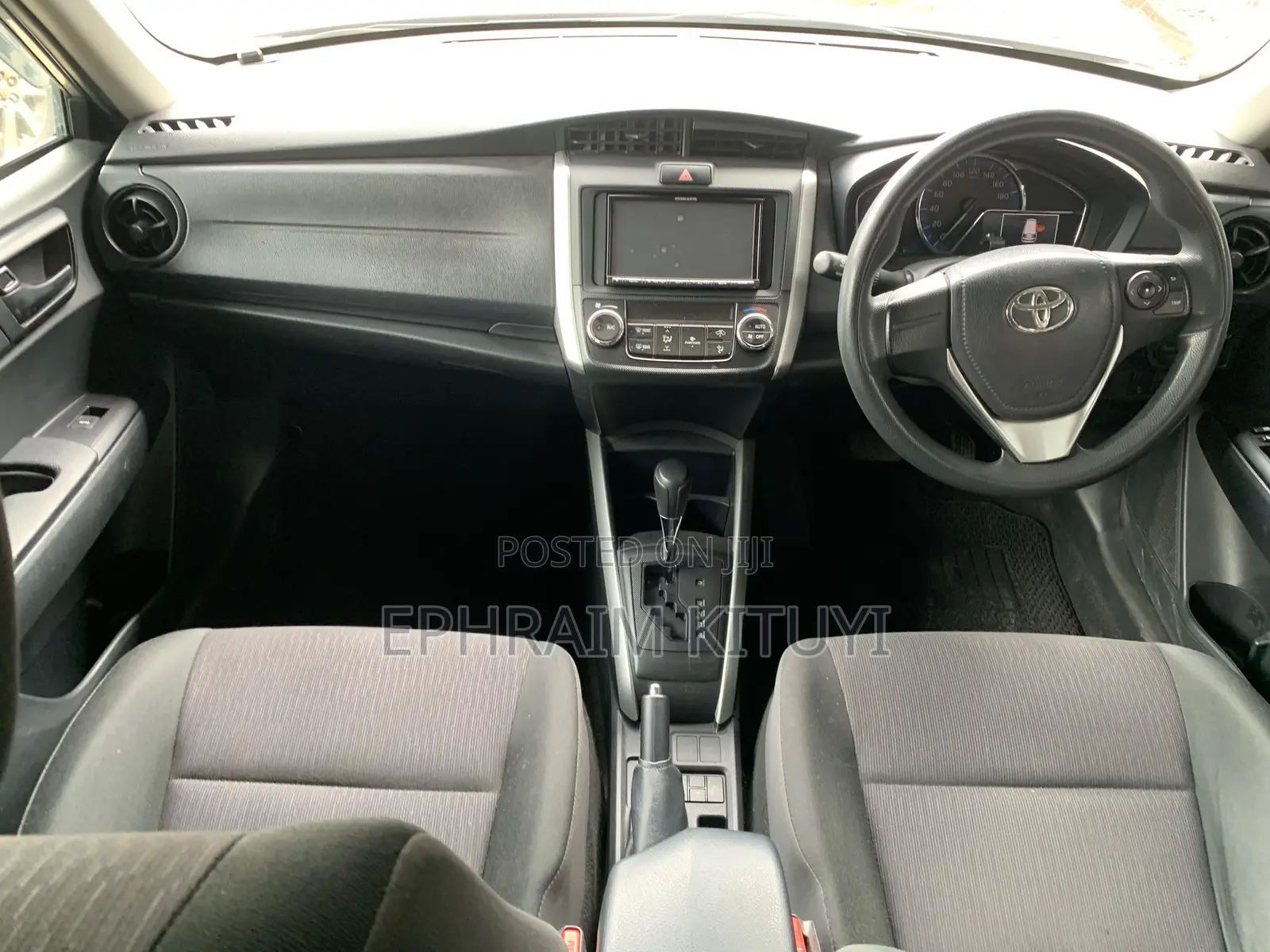 Toyota Corolla Fielder 2018 Silver
