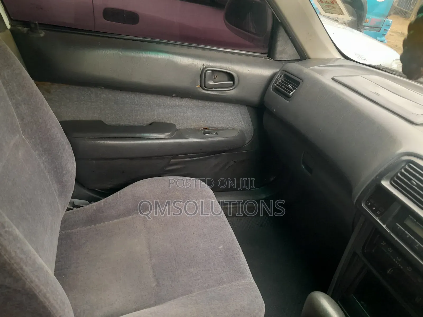 Toyota Corolla 1997 White