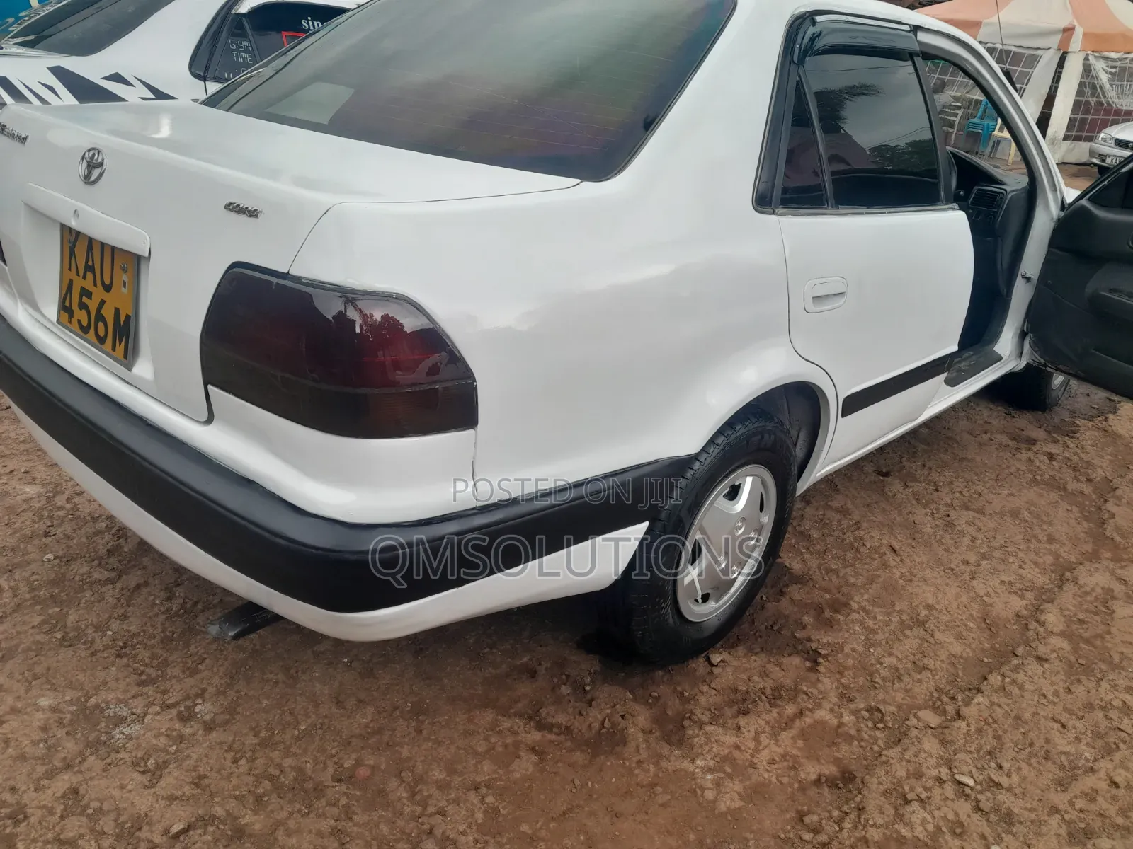 Toyota Corolla 1997 White