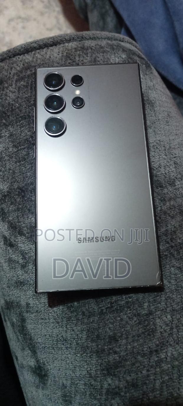 Samsung Galaxy S24 256 GB Gray - thumbnail 4