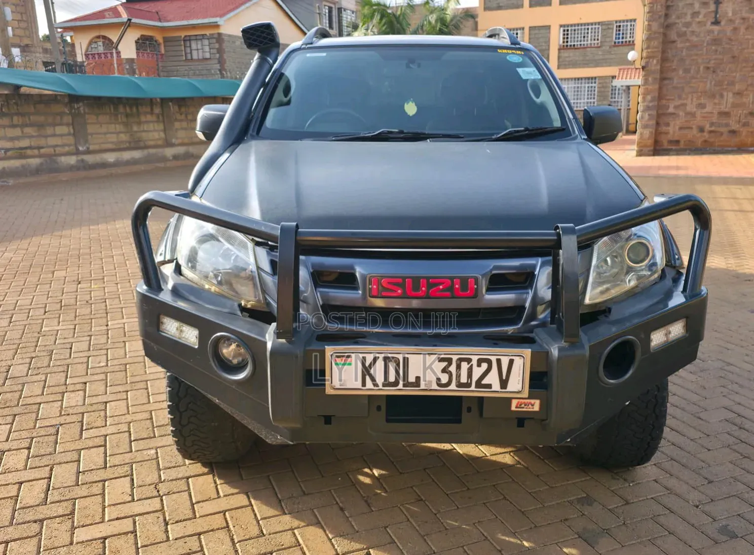 Isuzu D-MAX 2015 Black
