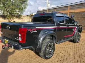 Isuzu D-MAX 2015 Black