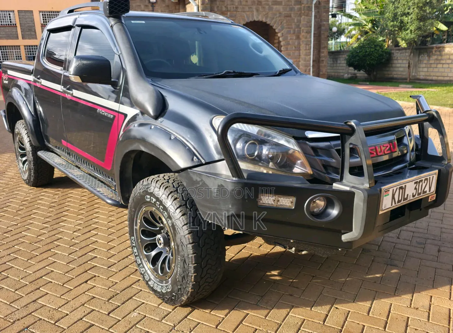 Isuzu D-MAX 2015 Black