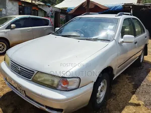 Nissan Sunny 1998 Silver