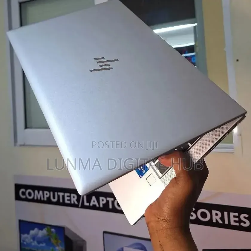 Laptop HP EliteBook 830 G8 8GB Intel Core i5 SSD 256GB